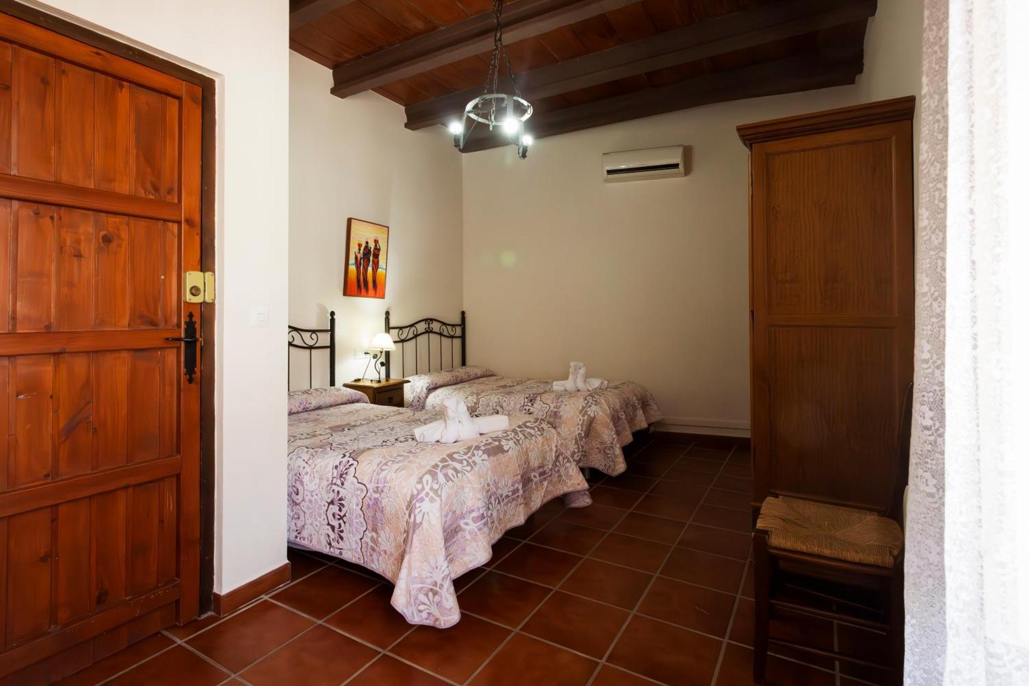 Molino De Lucero, Apartment Teba