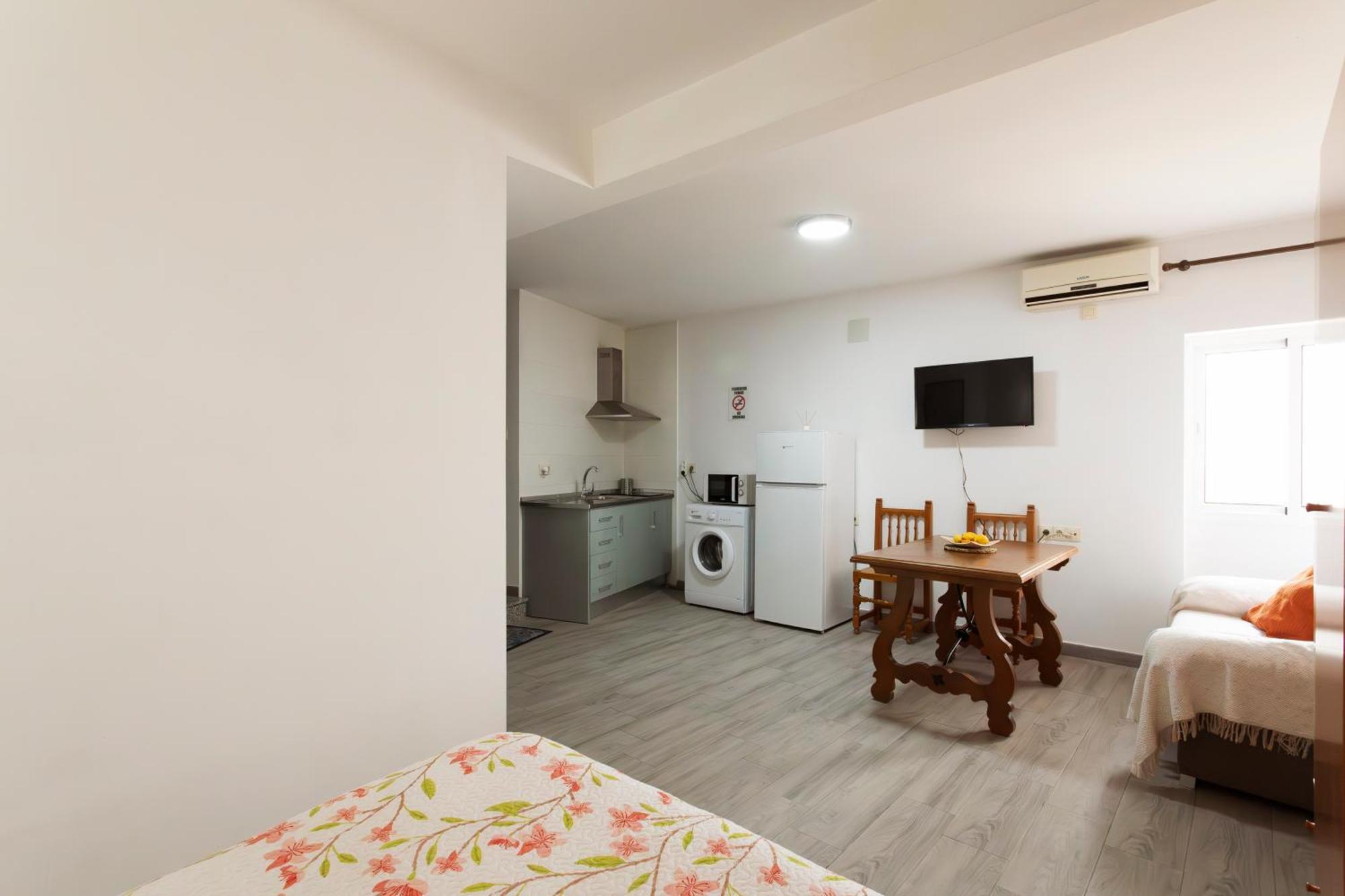 Molino De Lucero, Apartment Teba